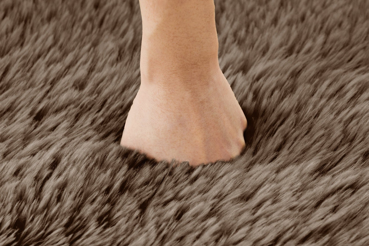 22880706.0