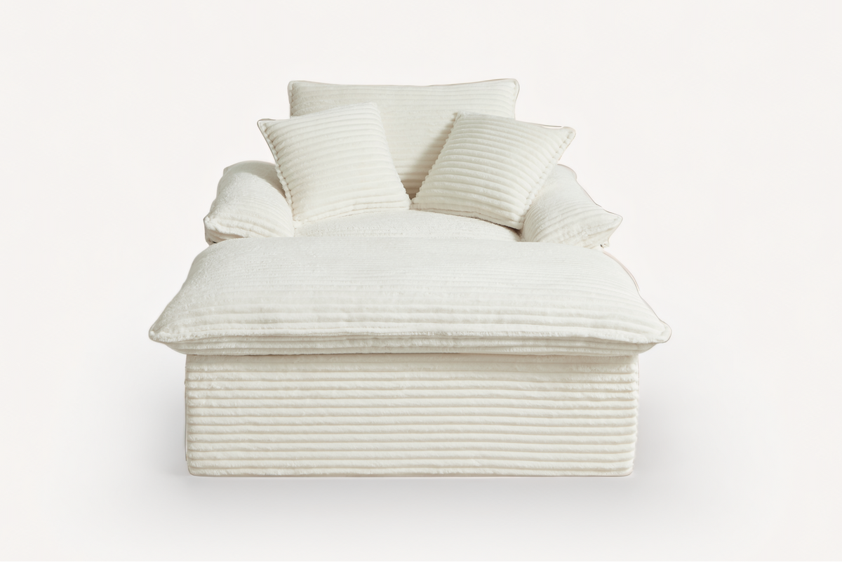 VELLO 52" Lounge Chair