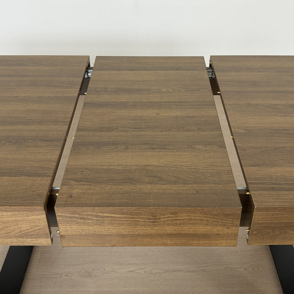 GAVERO Dining Table