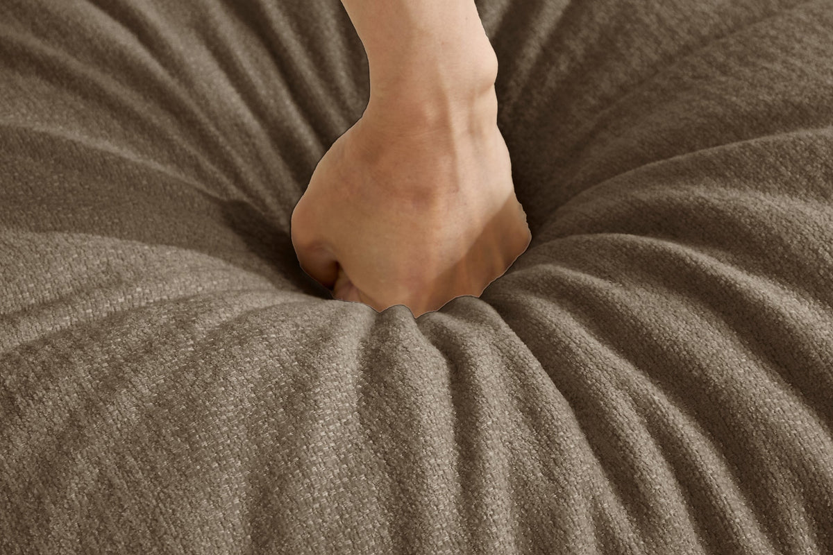 26093648